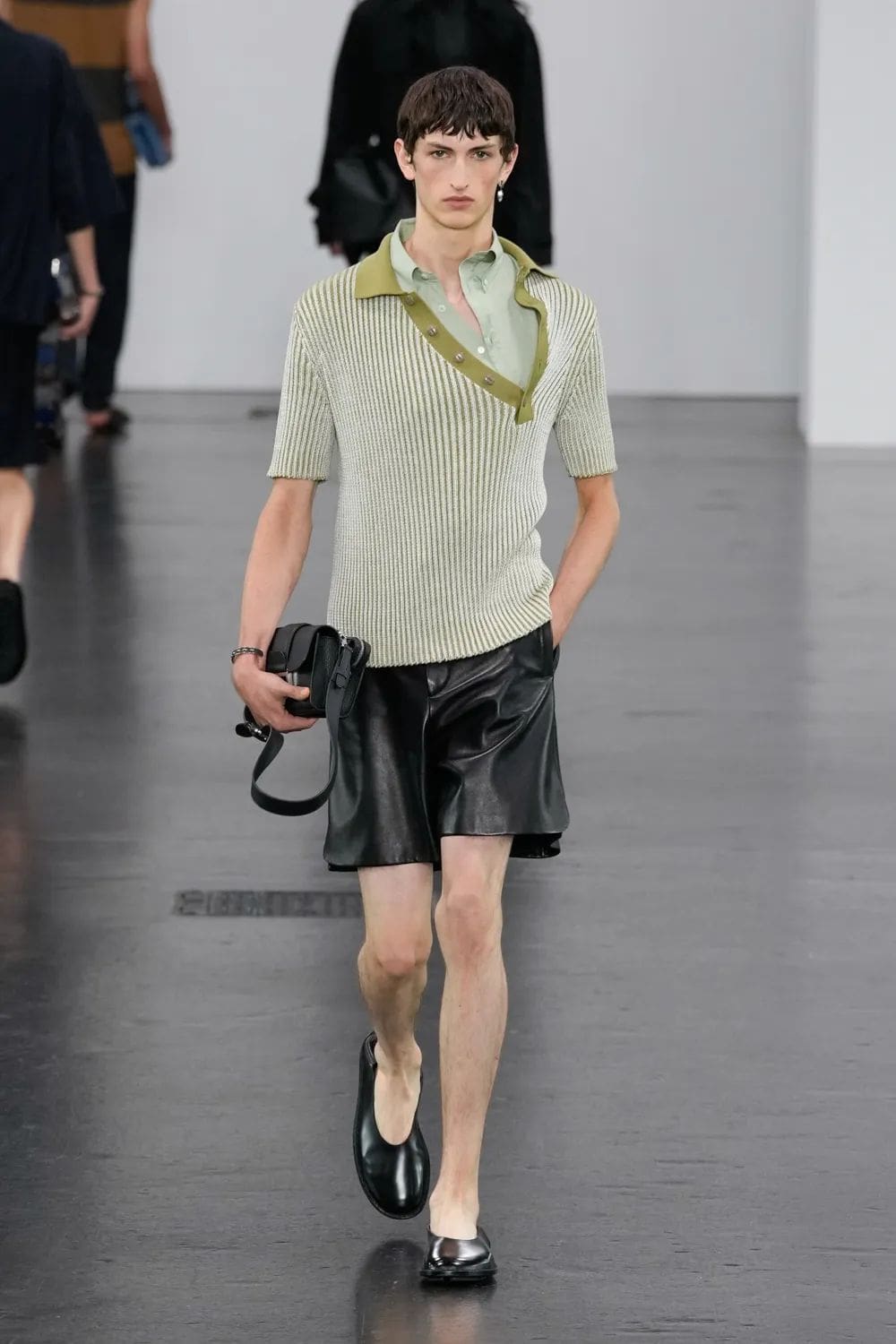 Fendi Moda masculina Primavera Verano 2025 Runway Revista (36)