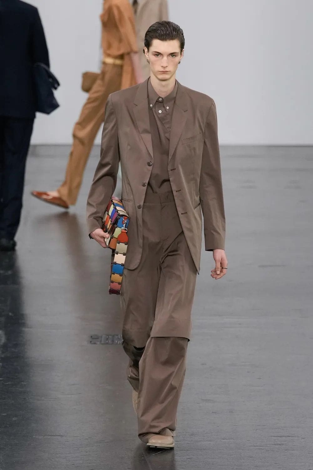 Fendi Moda masculina Primavera Verano 2025 Runway Revista (40)