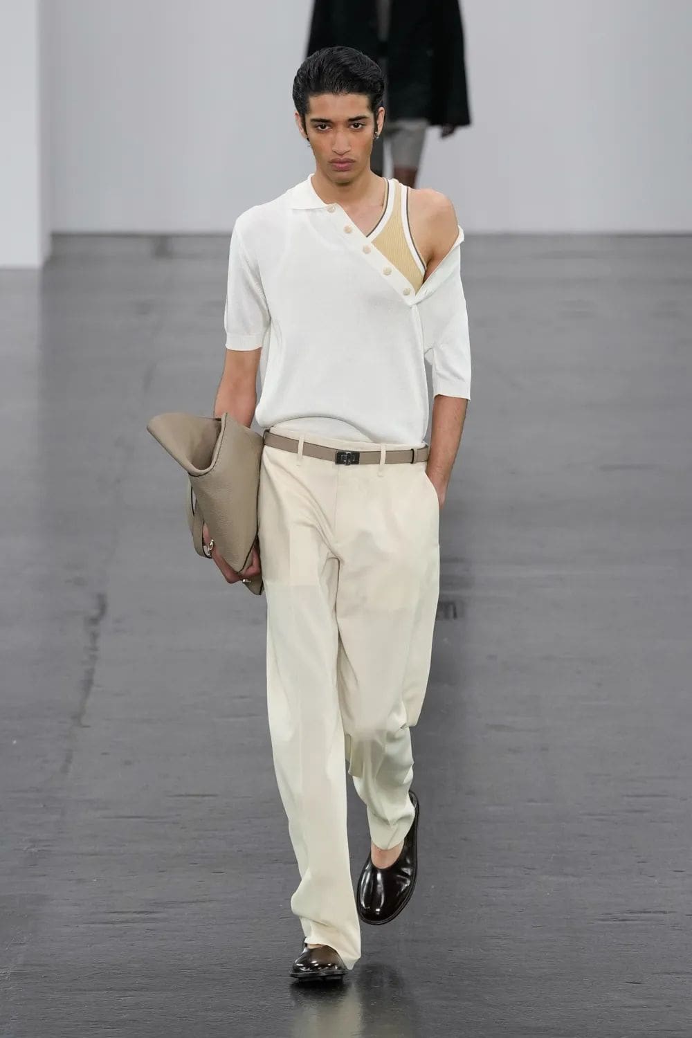 Fendi Moda masculina Primavera Verano 2025 Runway Revista (48)
