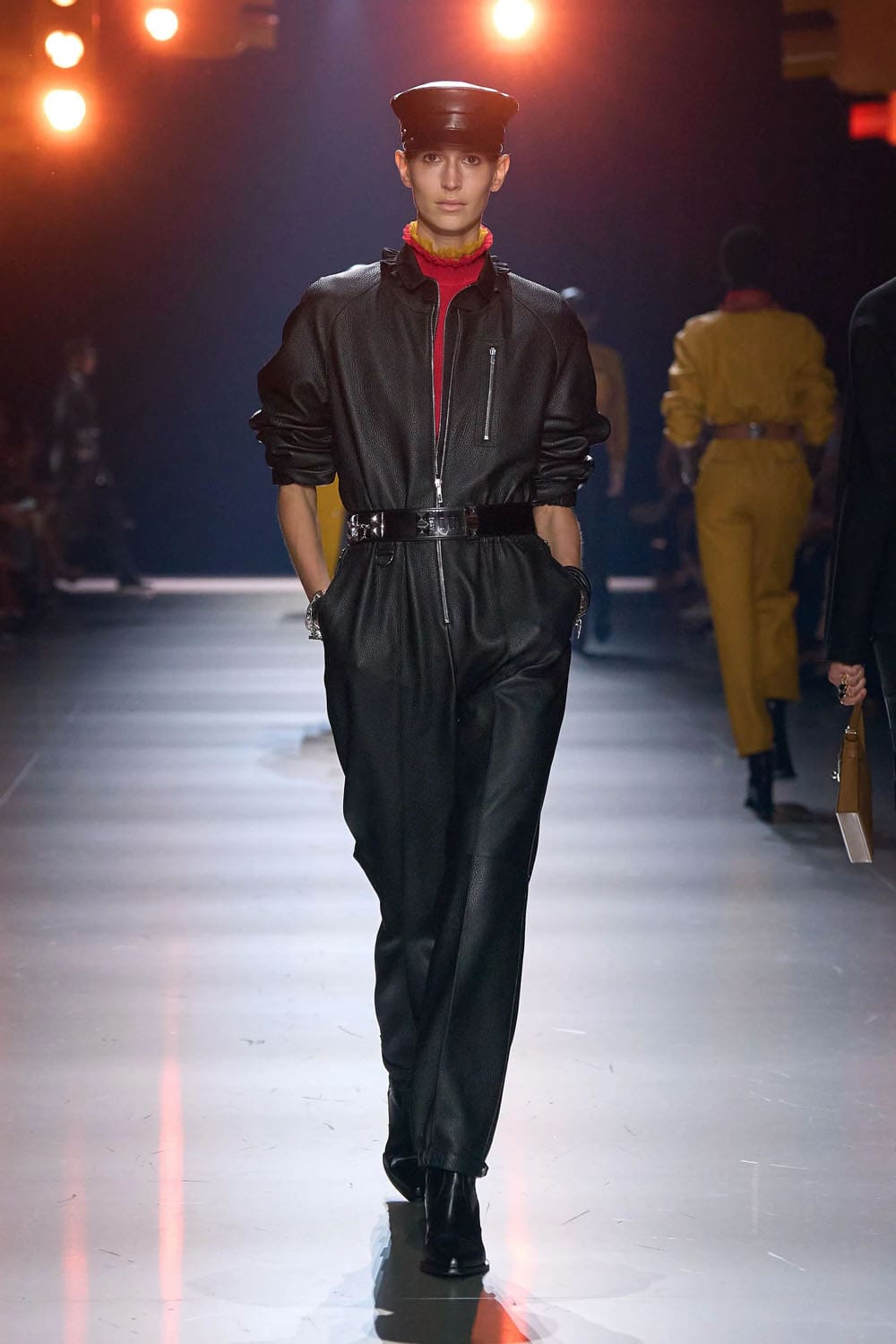 爱马仕 FW24 纽约 RUNWAY 杂志 (11)