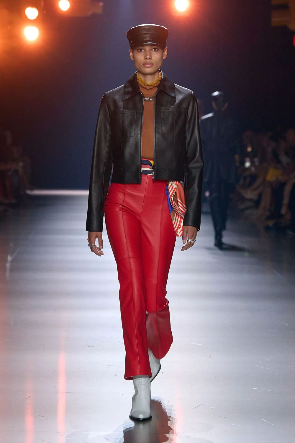 爱马仕 FW24 纽约 RUNWAY 杂志 (15)