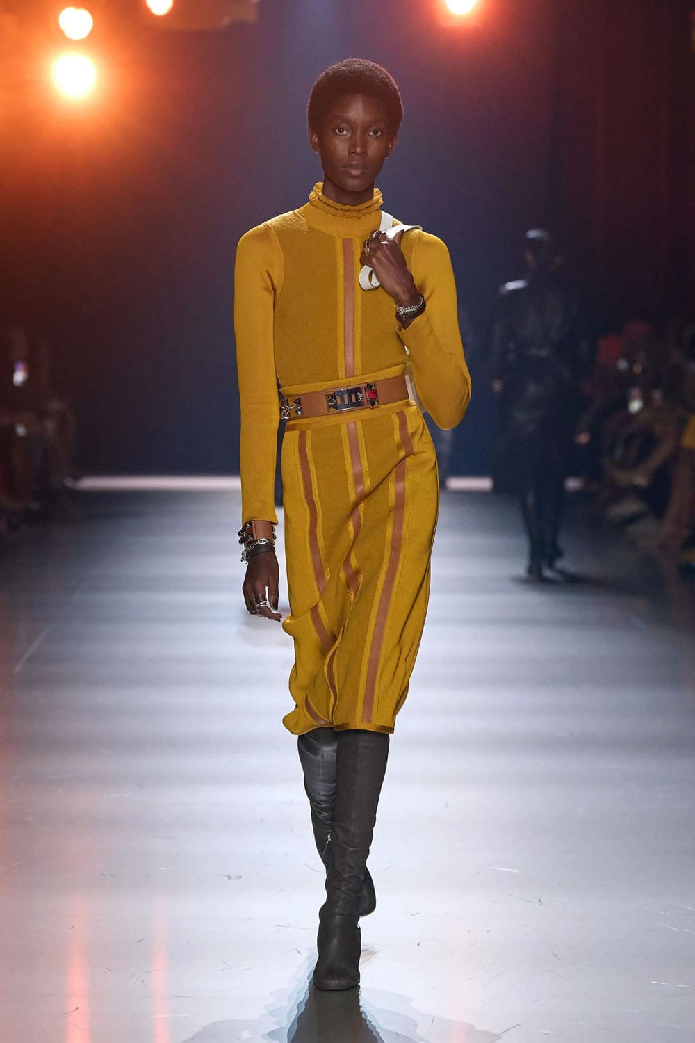 爱马仕 FW24 纽约 RUNWAY 杂志 (16)