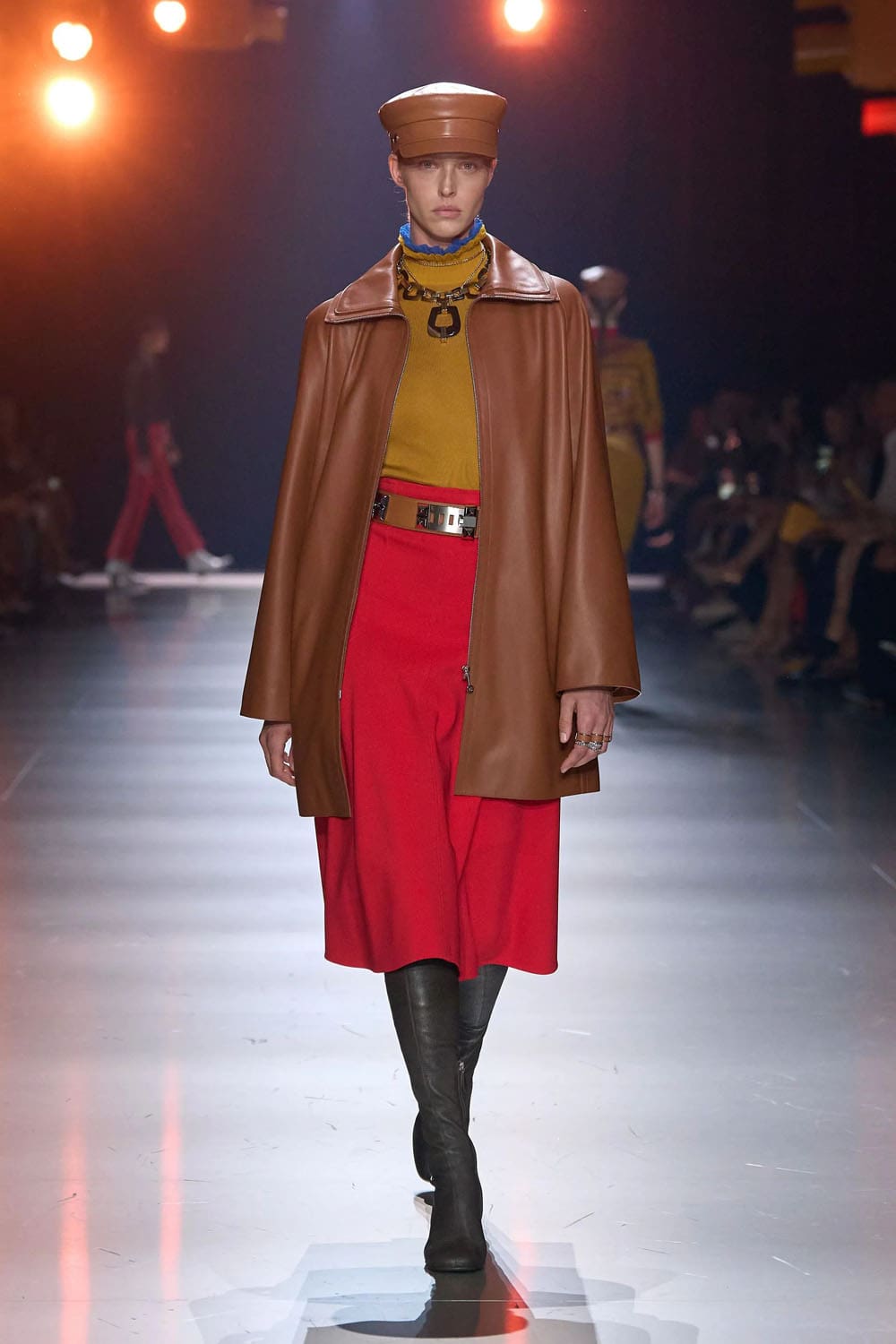 爱马仕 FW24 纽约 RUNWAY 杂志 (18)