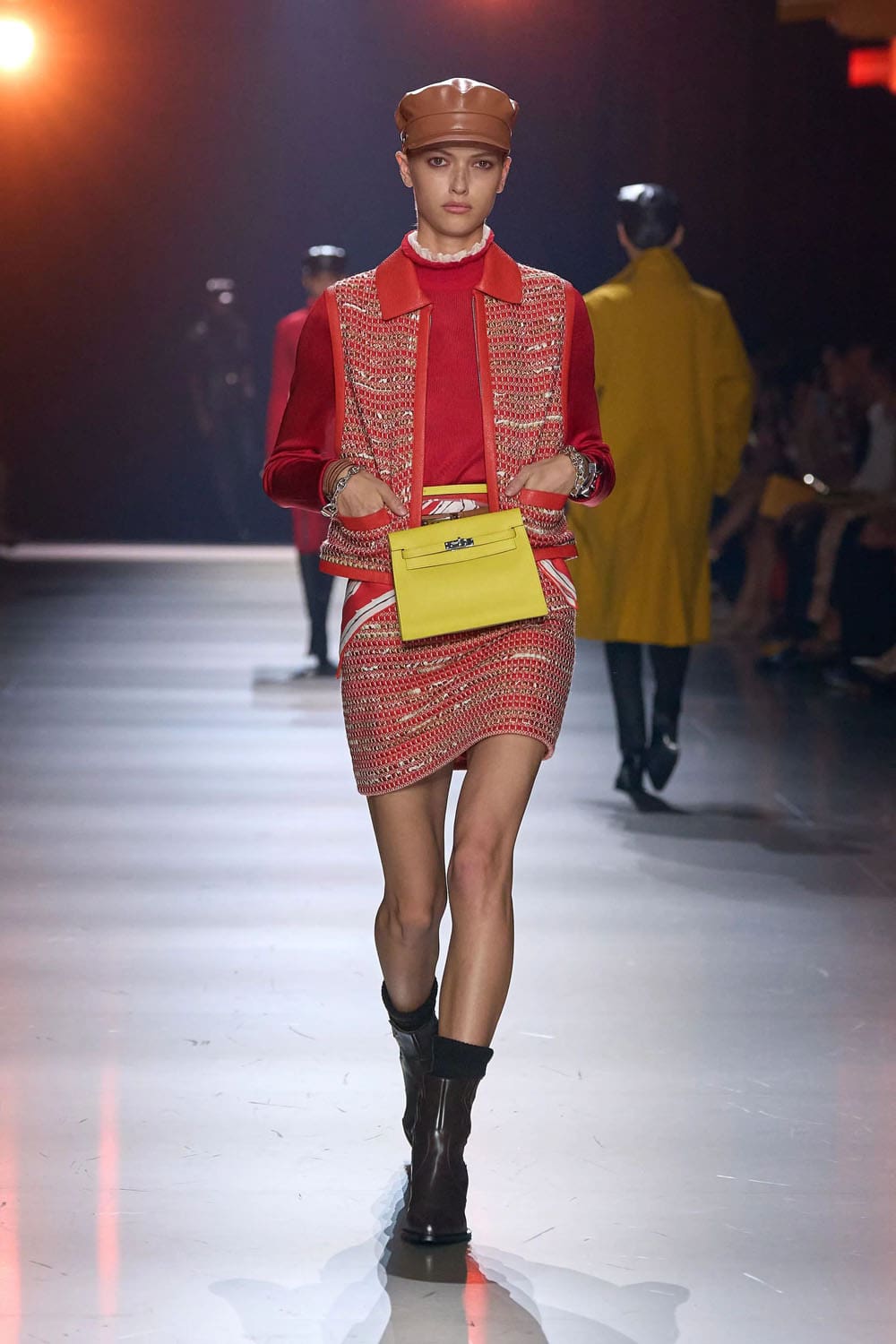 爱马仕 FW24 纽约 RUNWAY 杂志 (20)