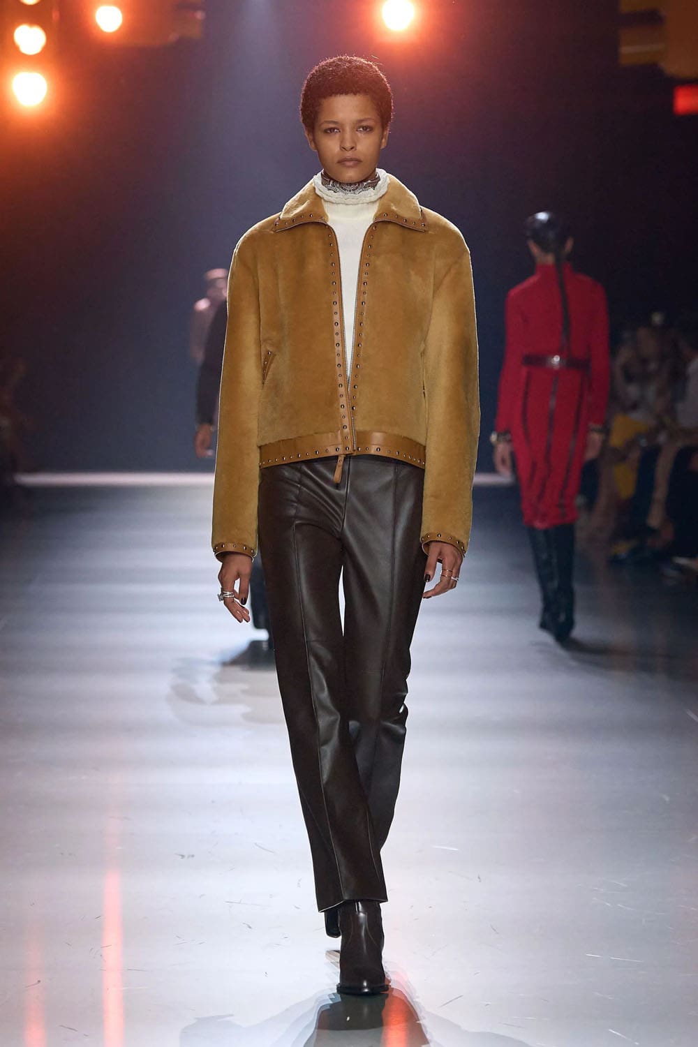 爱马仕 FW24 纽约 RUNWAY 杂志 (28)