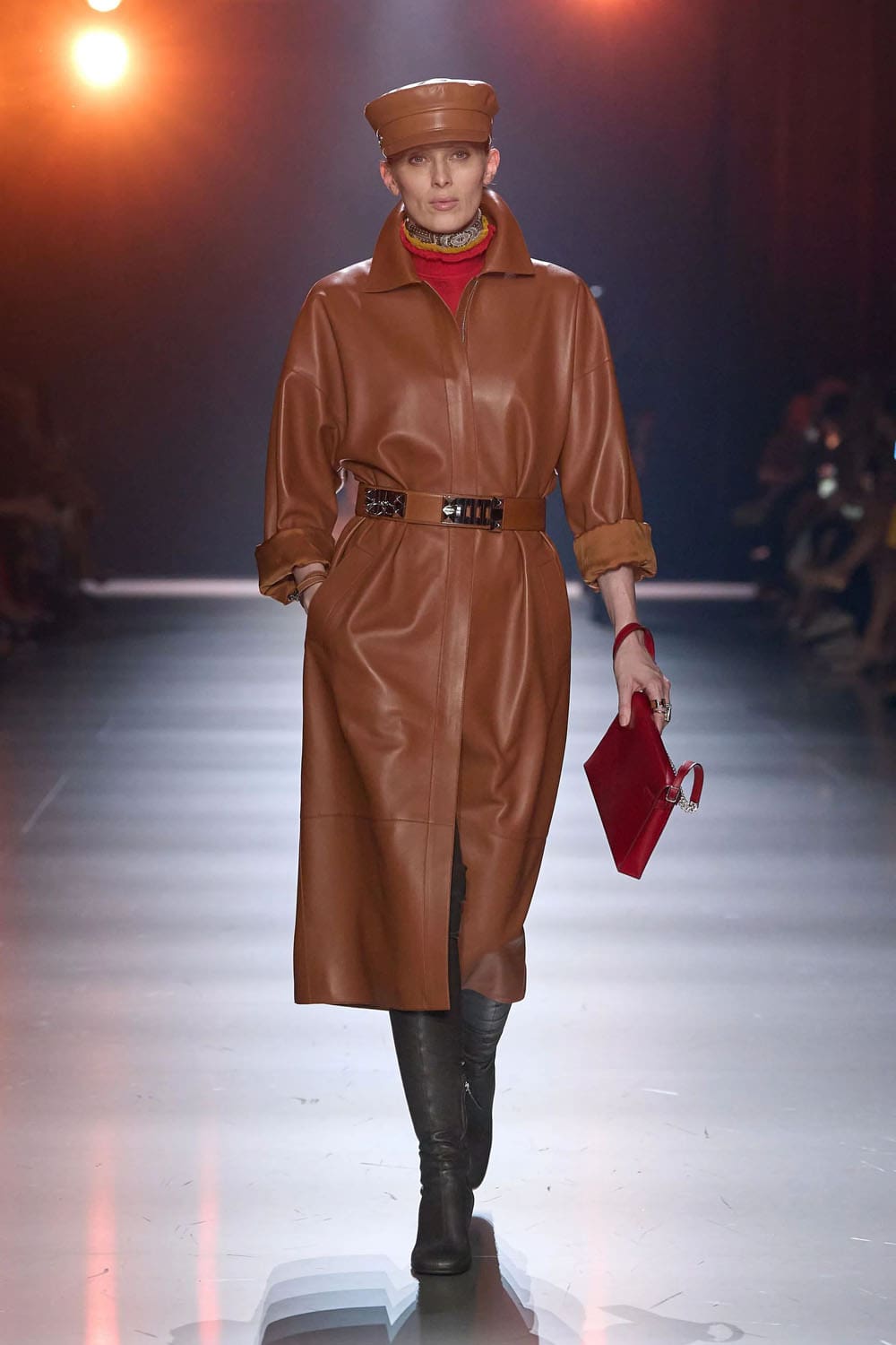 爱马仕 FW24 纽约 RUNWAY 杂志 (30)