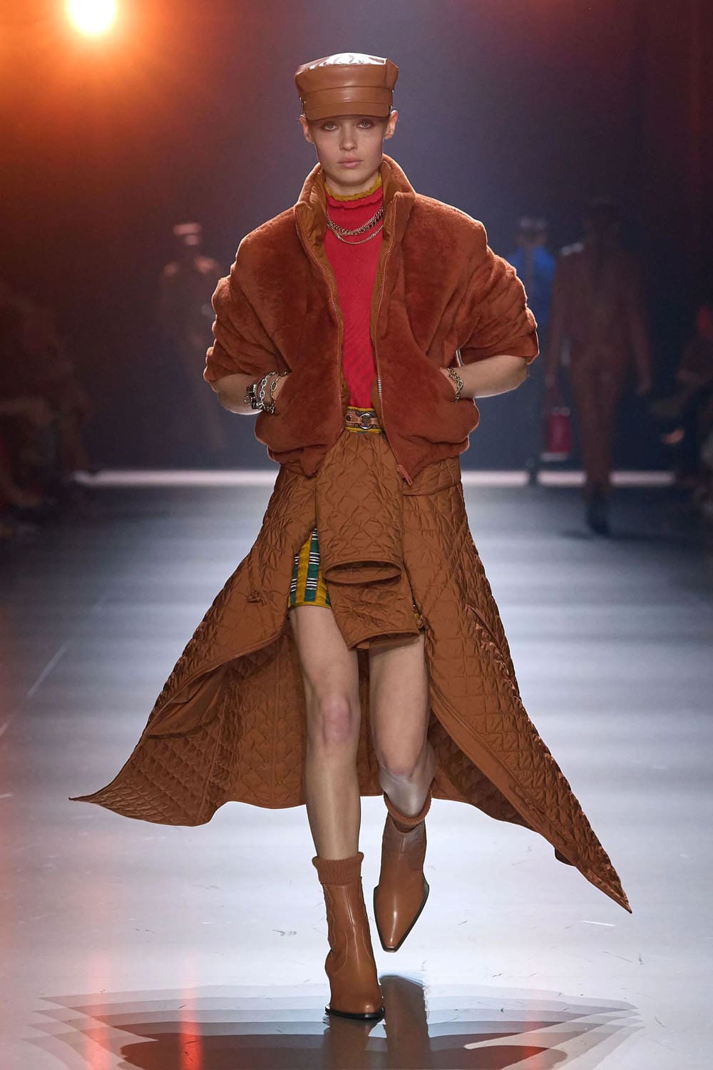 爱马仕 FW24 纽约 RUNWAY 杂志 (32)