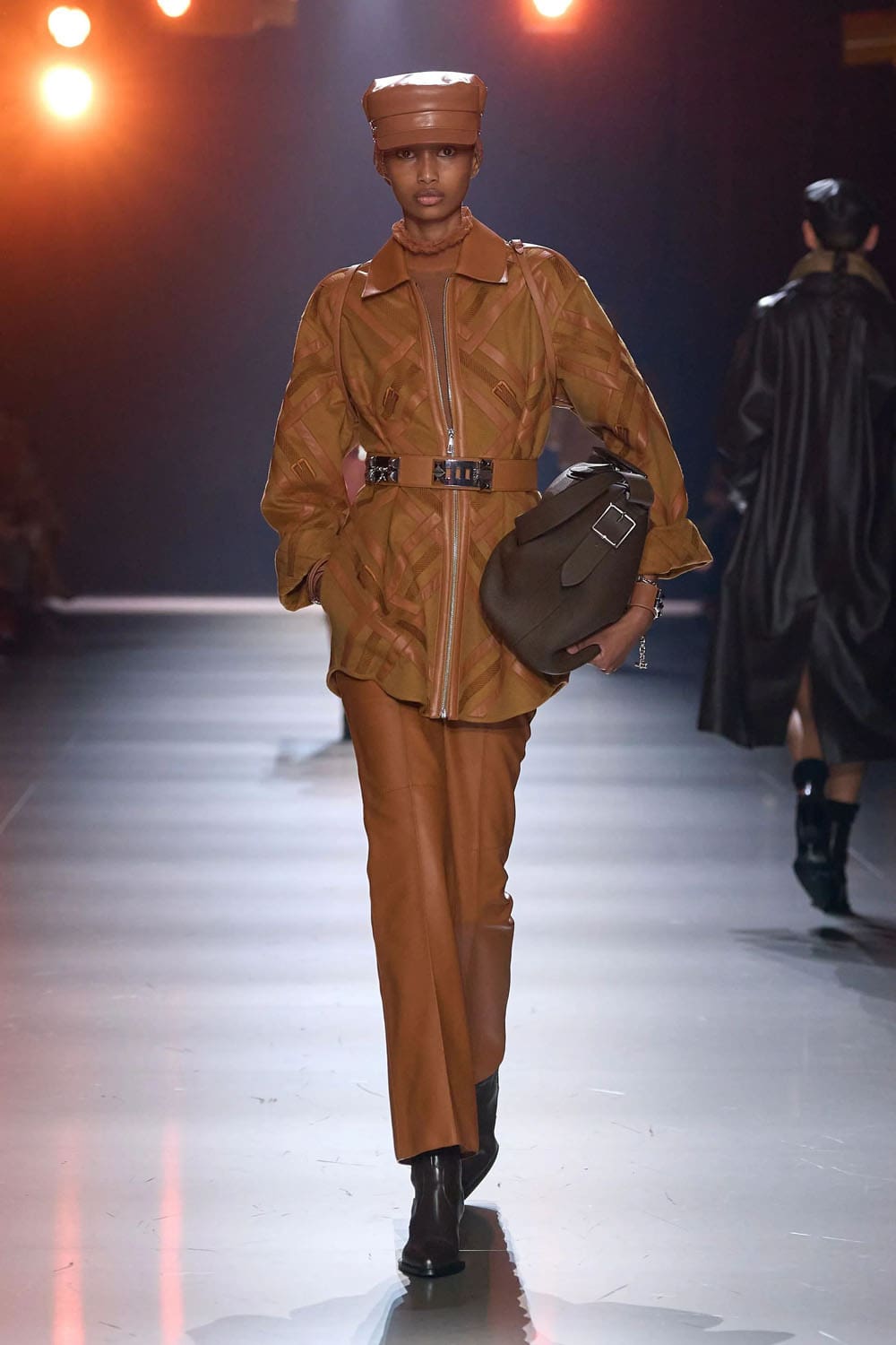 爱马仕 FW24 纽约 RUNWAY 杂志 (34)