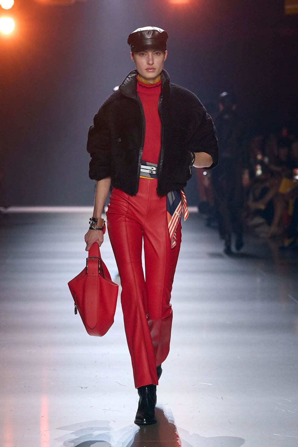 爱马仕 FW24 纽约 RUNWAY 杂志 (43)