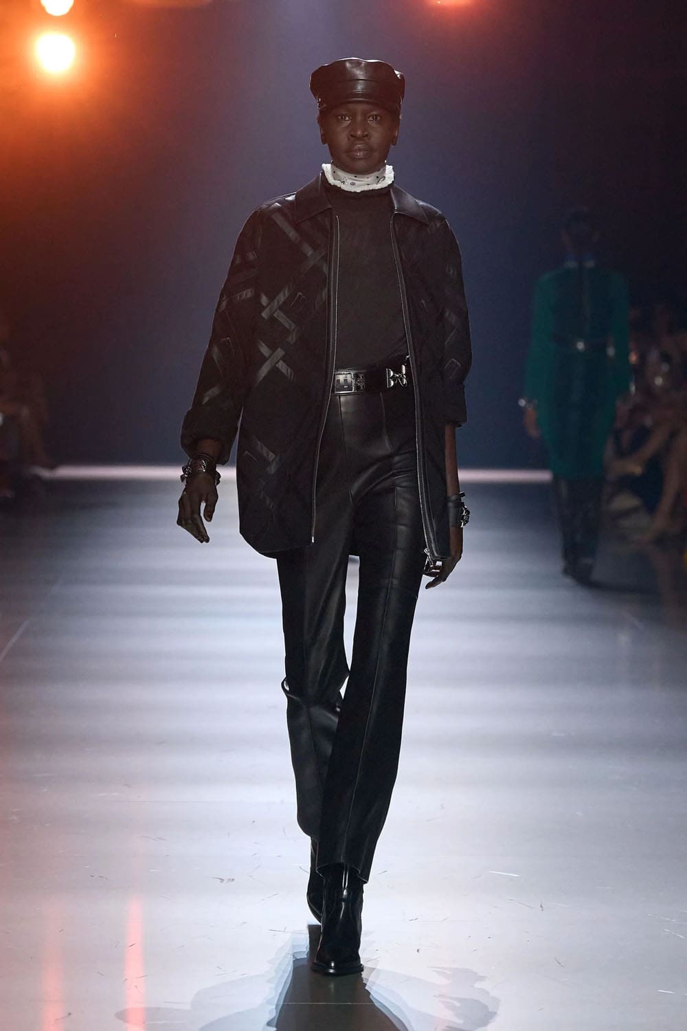 爱马仕 FW24 纽约 RUNWAY 杂志 (48)
