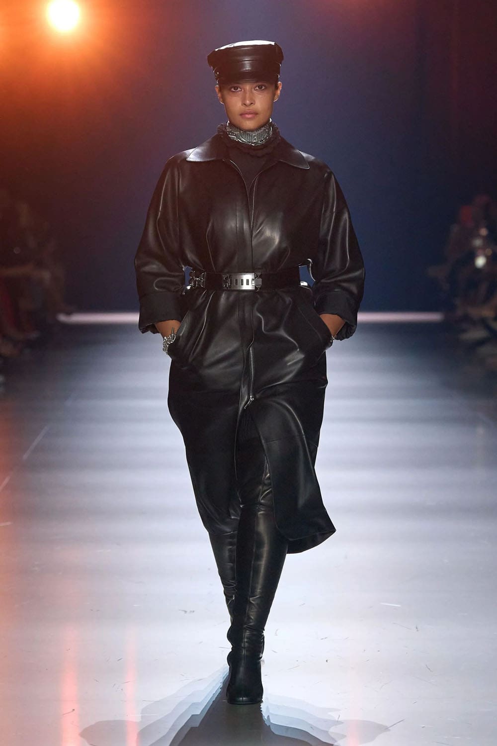 爱马仕 FW24 纽约 RUNWAY 杂志 (8)