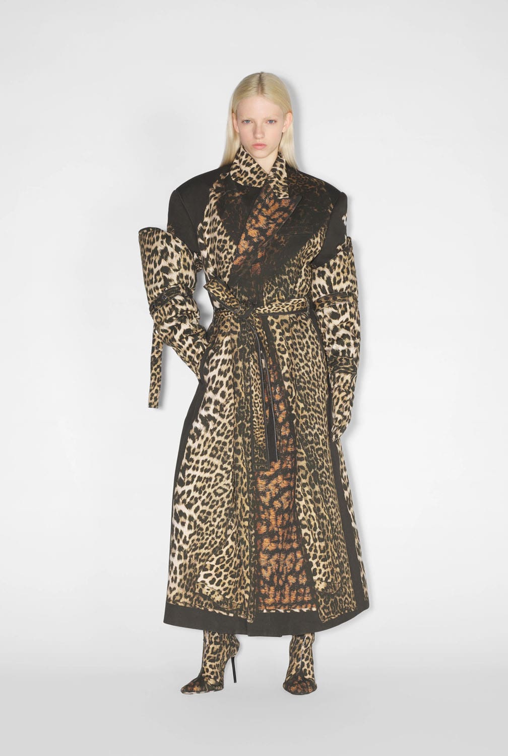 Jean Paul Gaultier Fashion Fiction Leopard RTW 2024 2025 001