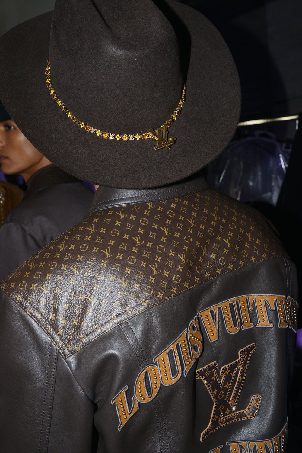 LOUIS VUITTON Backstage, Close Up, Bags Men Spring Summer 2025 Runway Magazine (6)