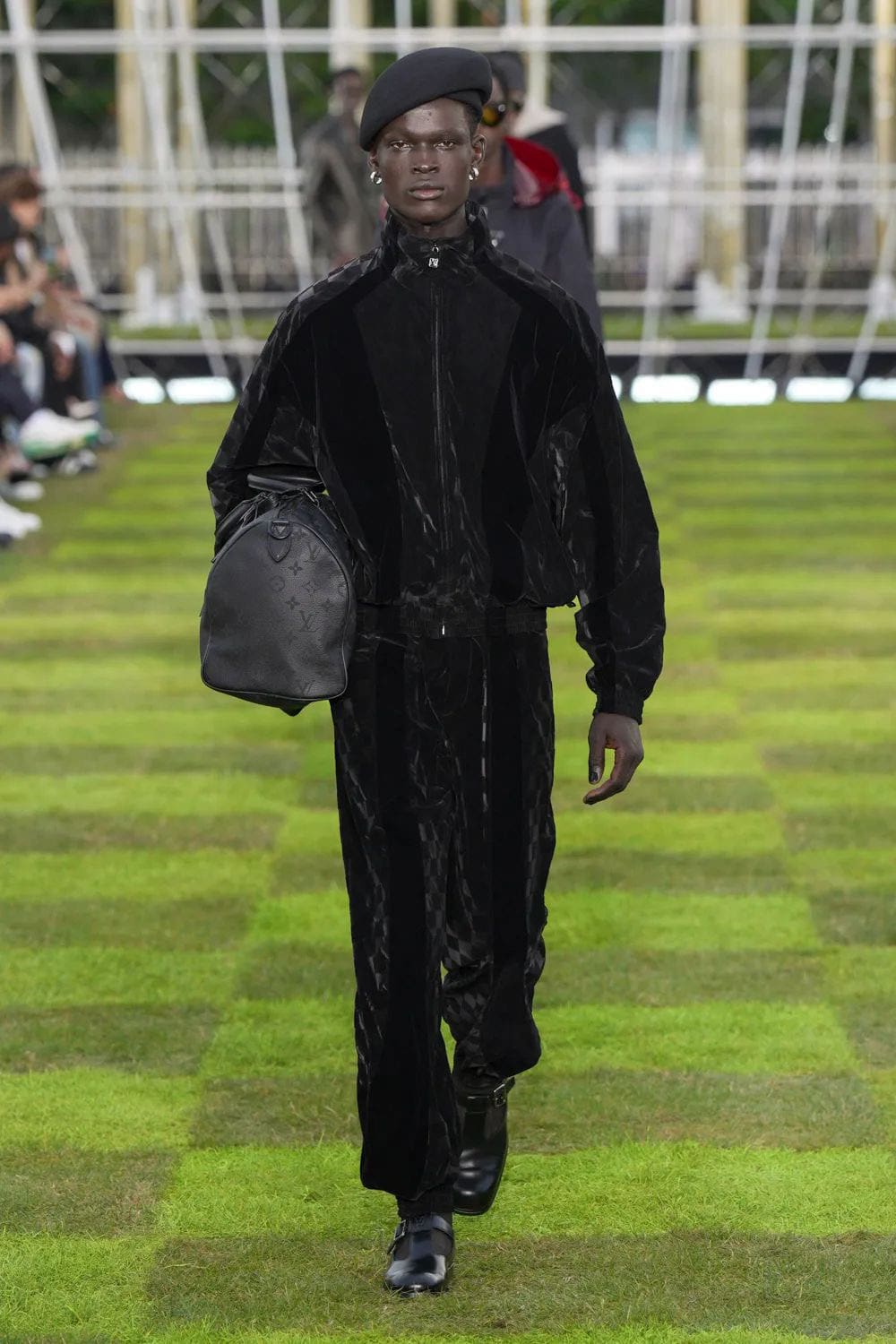 Louis Vuitton Menswear Spring Summer 2025 Runway Magazine (14)
