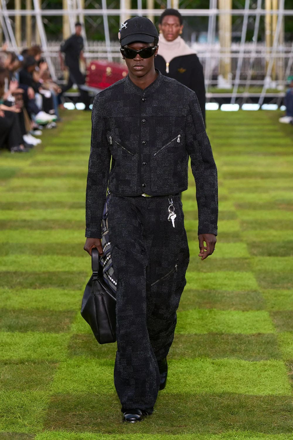 Louis Vuitton Menswear Spring Summer 2025 Runway Magazine (16)