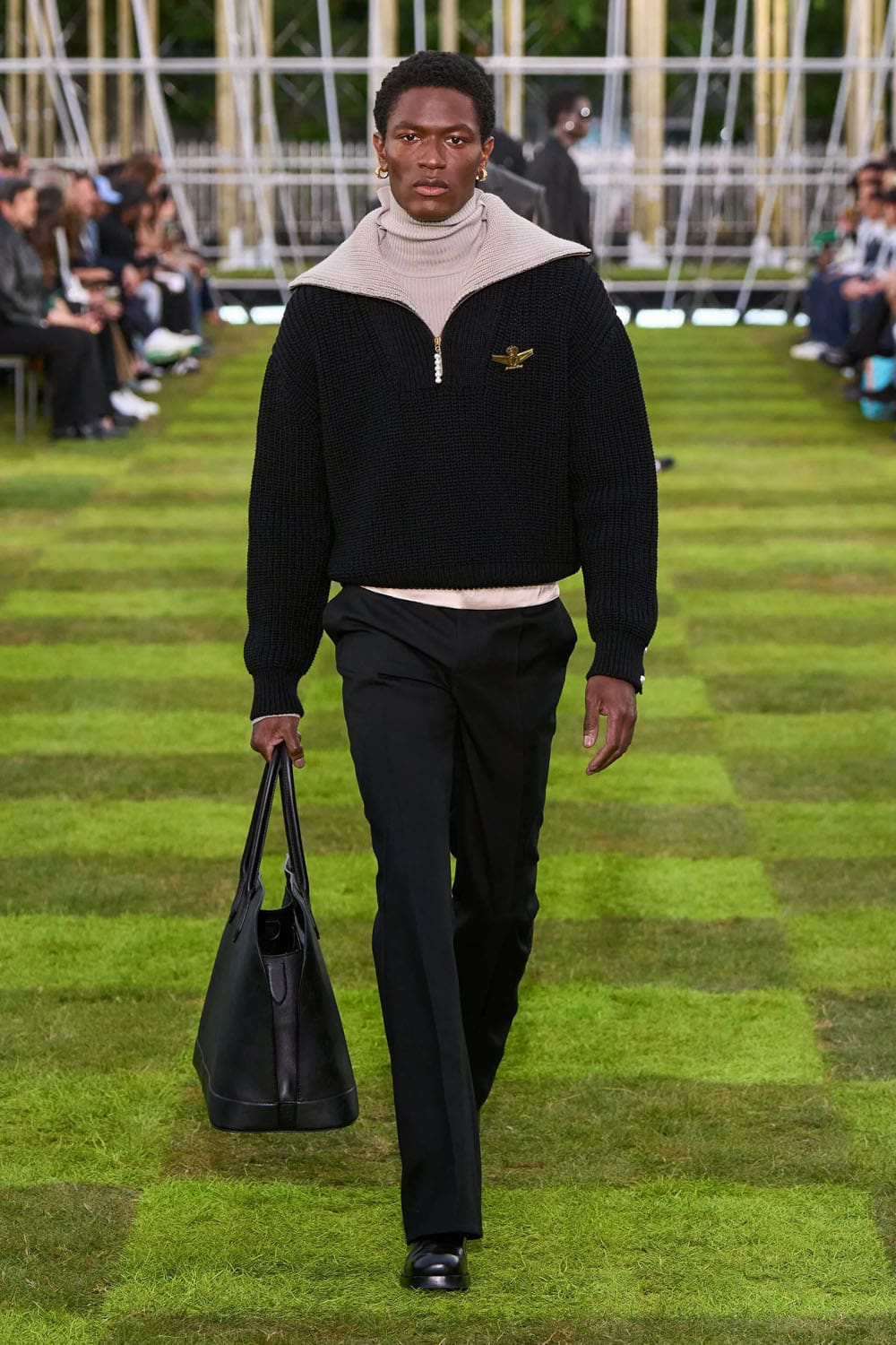 Louis Vuitton Menswear Spring Summer 2025 Runway Magazine (17)