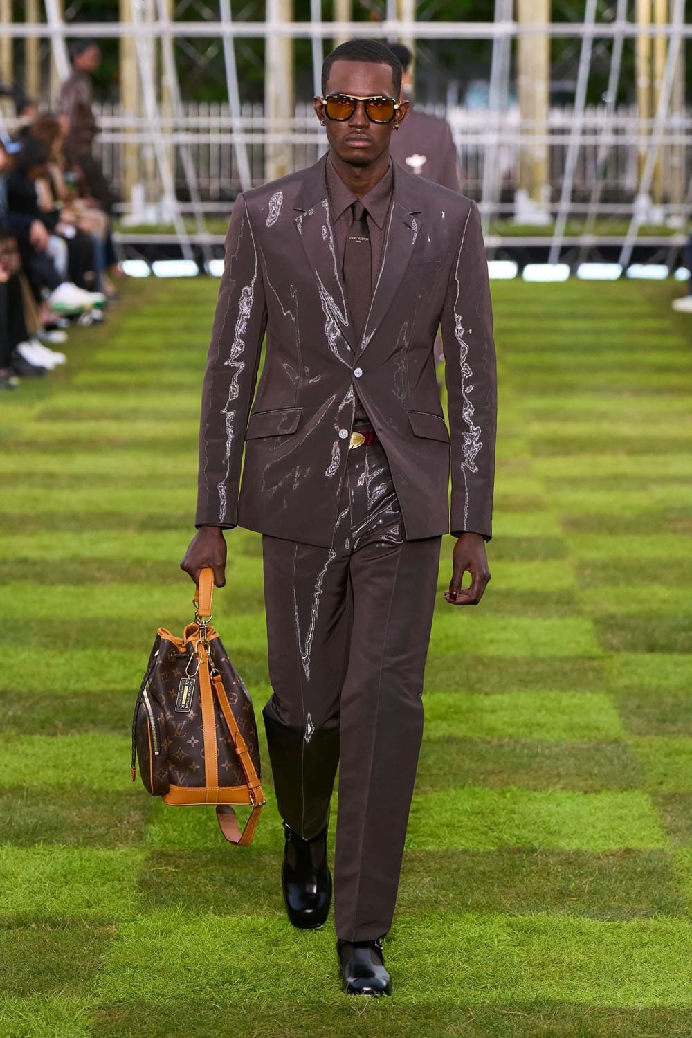 Louis Vuitton Menswear Spring Summer 2025 Runway Magazine (24)