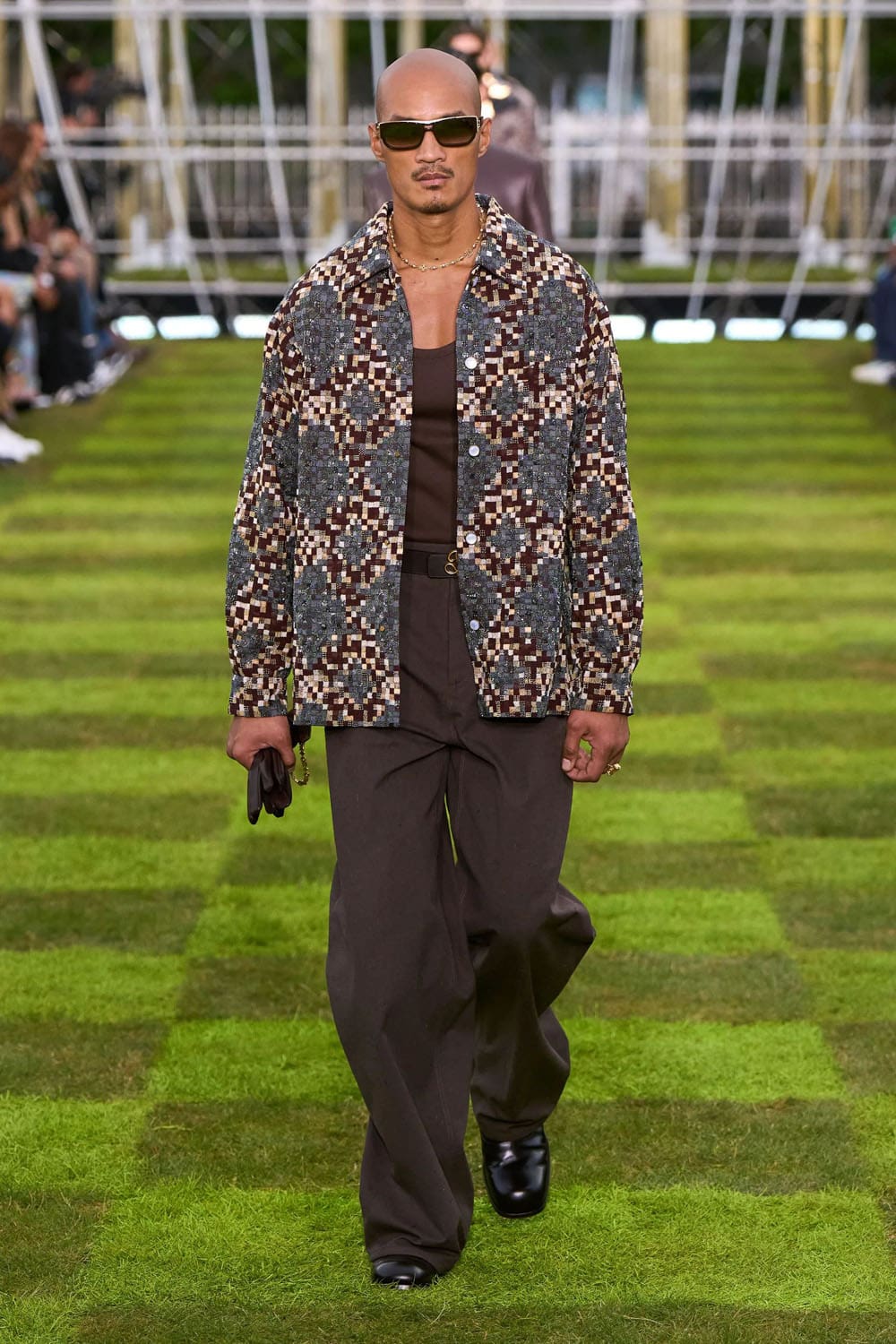 Louis Vuitton Menswear Spring Summer 2025 Runway Magazine (39)