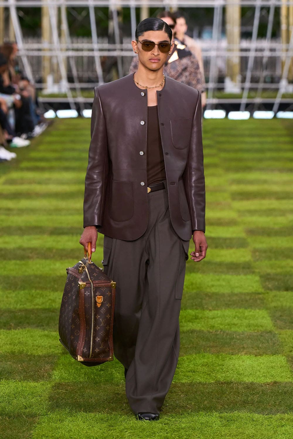 Louis Vuitton Menswear Spring Summer 2025 Runway Magazine (40)