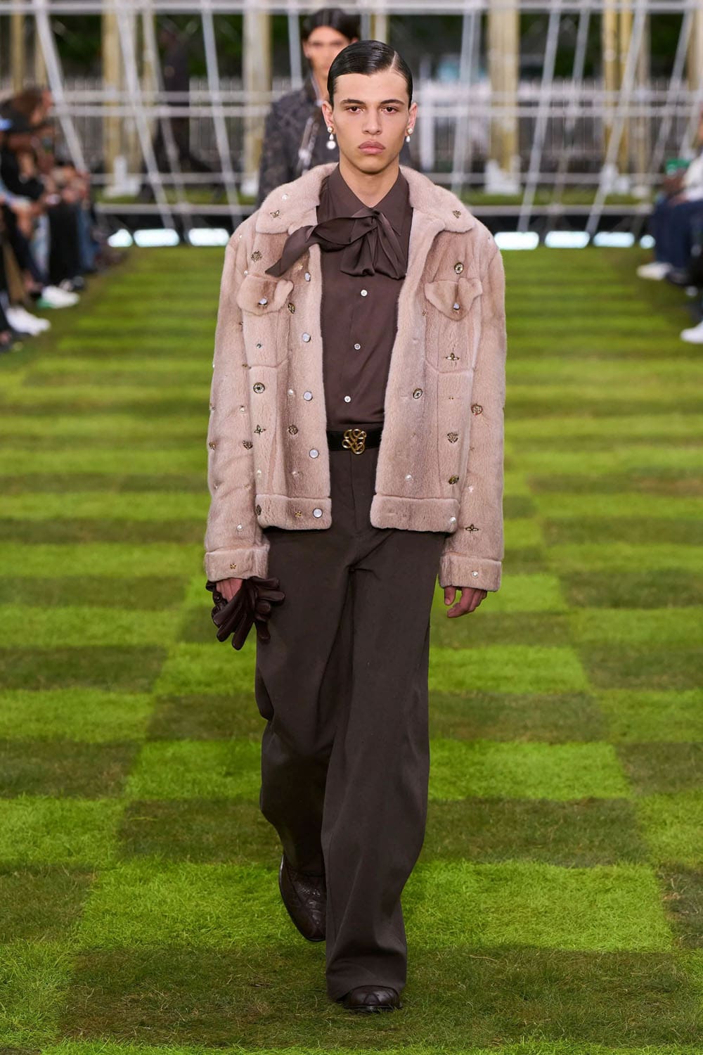Louis Vuitton Menswear Spring Summer 2025 Runway Magazine (42)