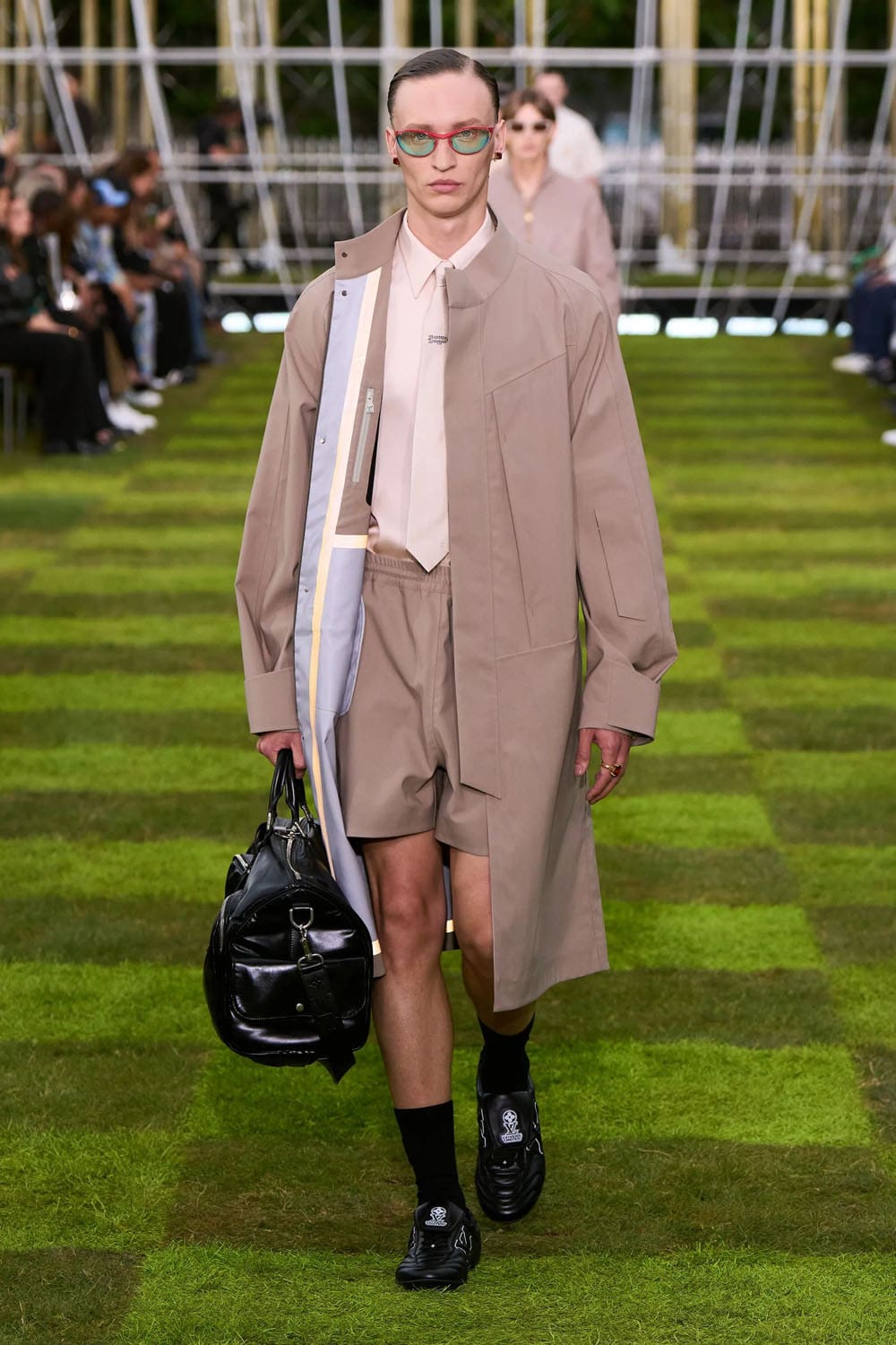 Louis Vuitton Menswear Spring Summer 2025 Runway Magazine (49)