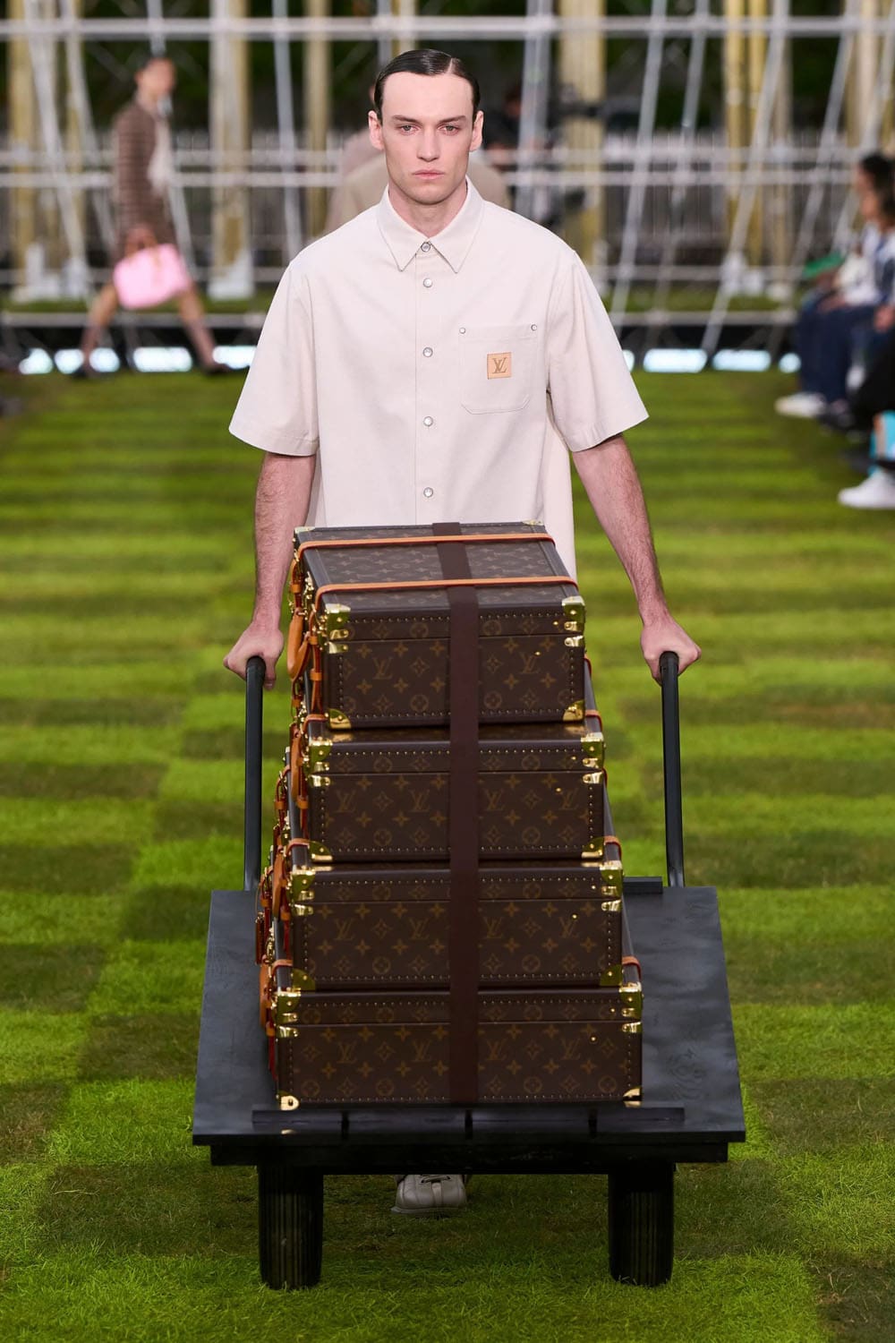 Louis Vuitton Menswear Spring Summer 2025 Runway Magazine (52)