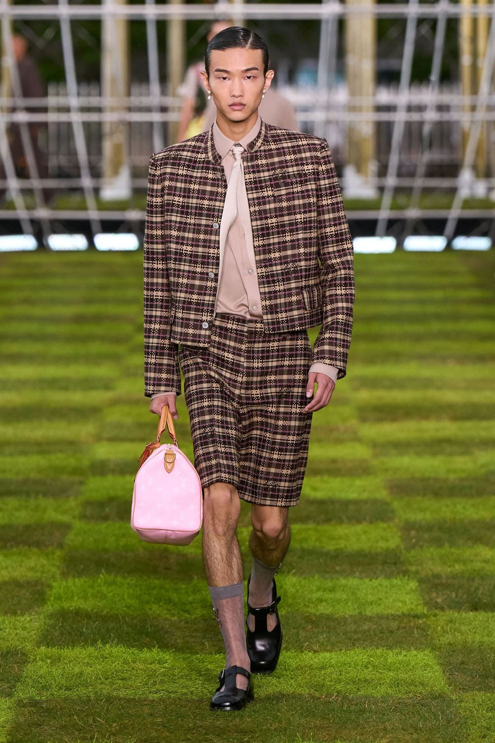 Louis Vuitton Menswear Spring Summer 2025 Runway Magazine (55)