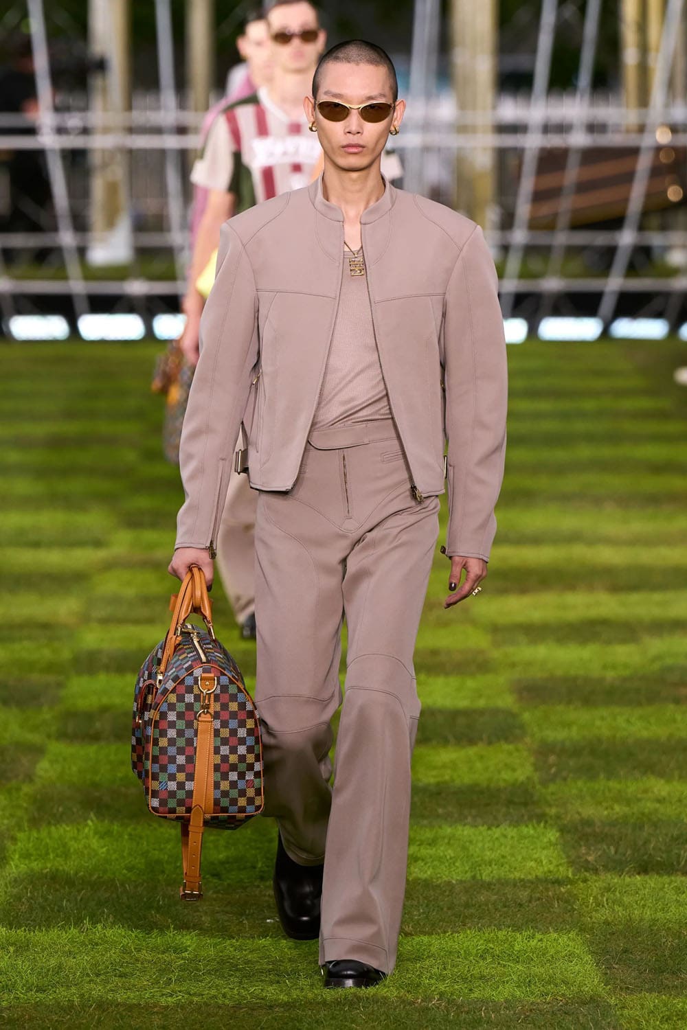 Louis Vuitton Menswear Spring Summer 2025 Runway Magazine (56)