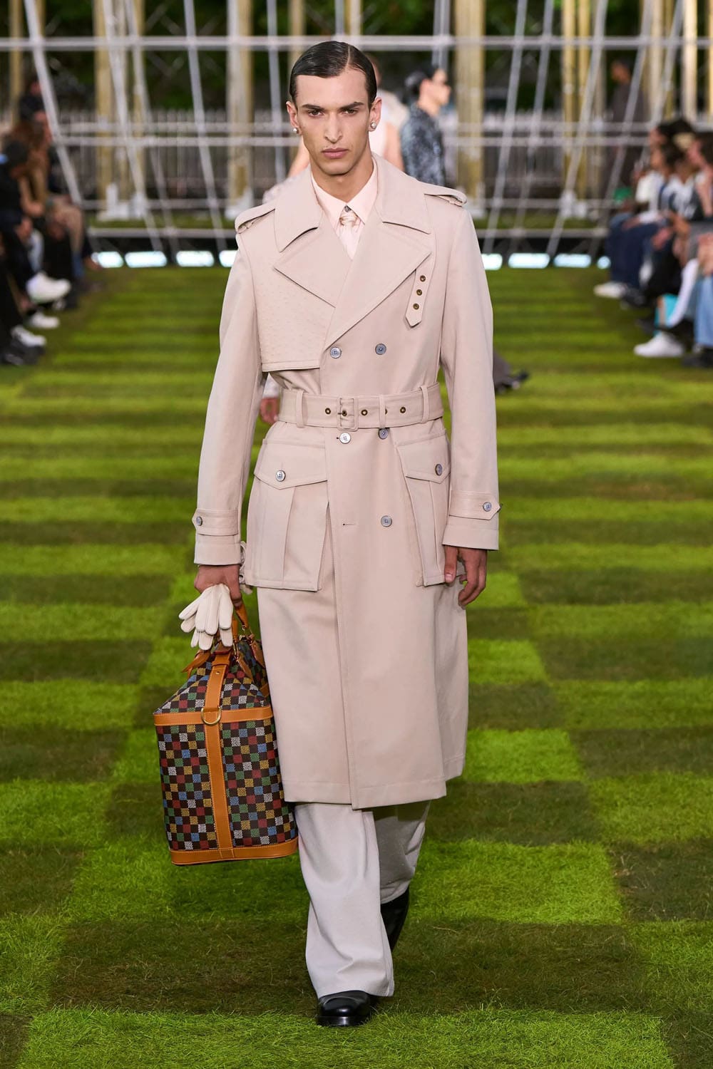 Louis Vuitton Menswear Spring Summer 2025 Runway Magazine (62)