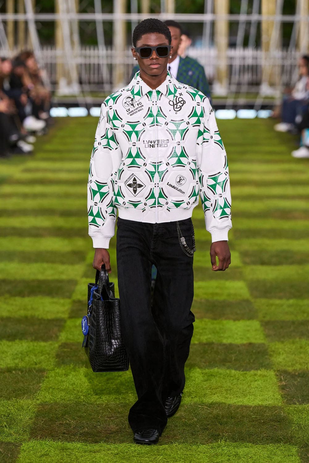 Louis Vuitton Menswear Spring Summer 2025 Runway Magazine (74)