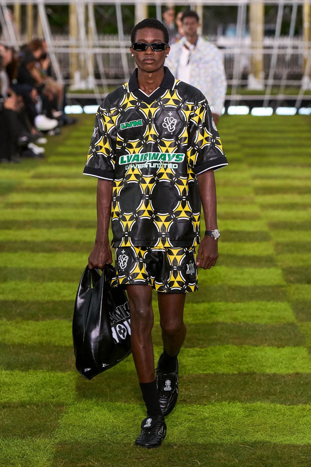 Louis Vuitton Menswear Spring Summer 2025 Runway Magazine (77)