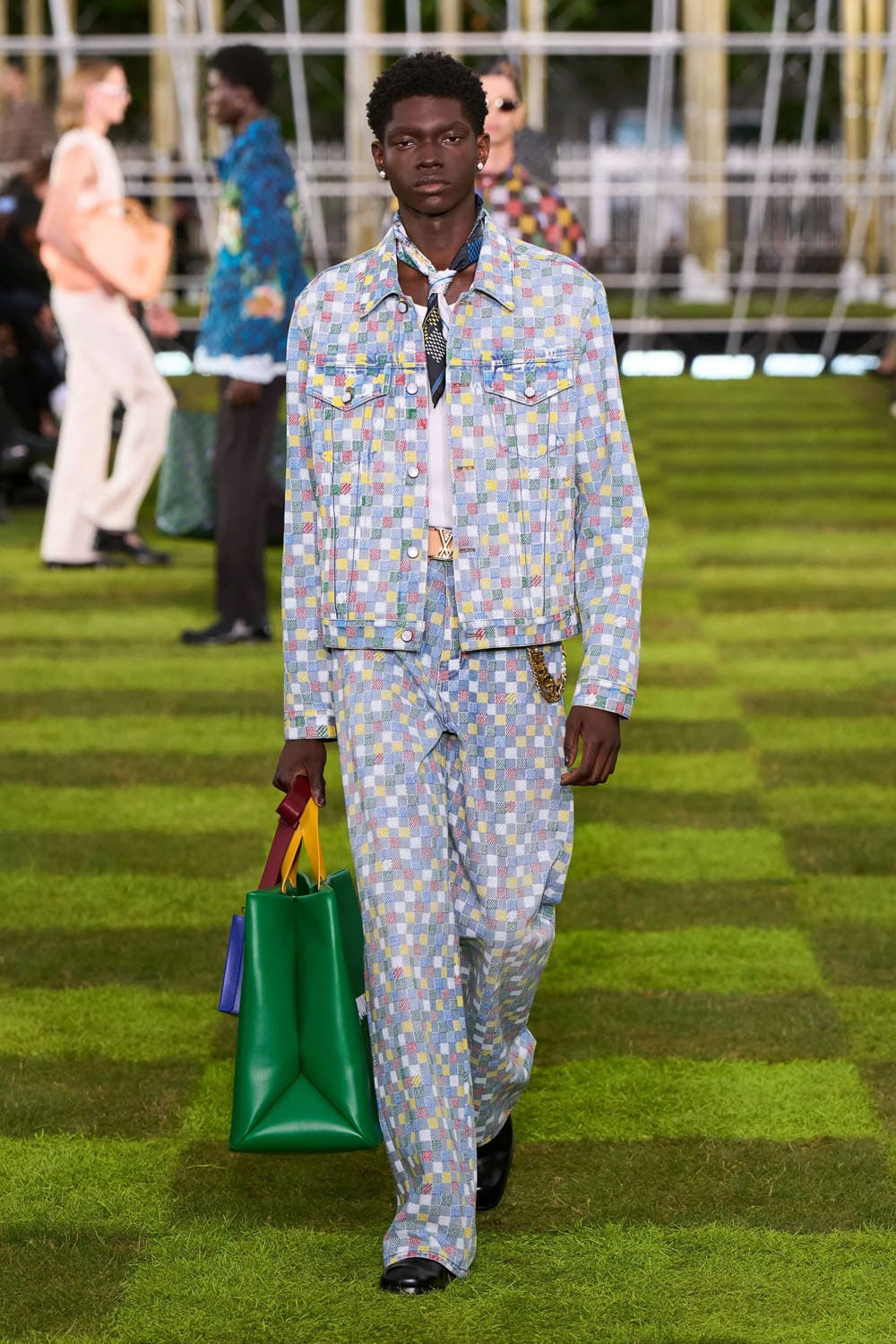 Louis Vuitton Menswear Spring Summer 2025 Runway Magazine (78)