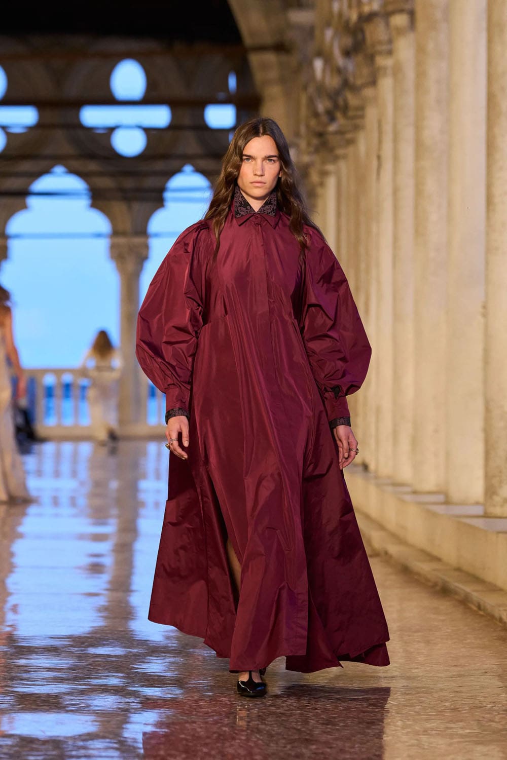 Max Mara Resort 2025 Runway Magazine (17)