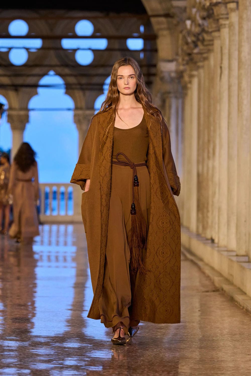 Max Mara Resort 2025 Runway Magazine (33)