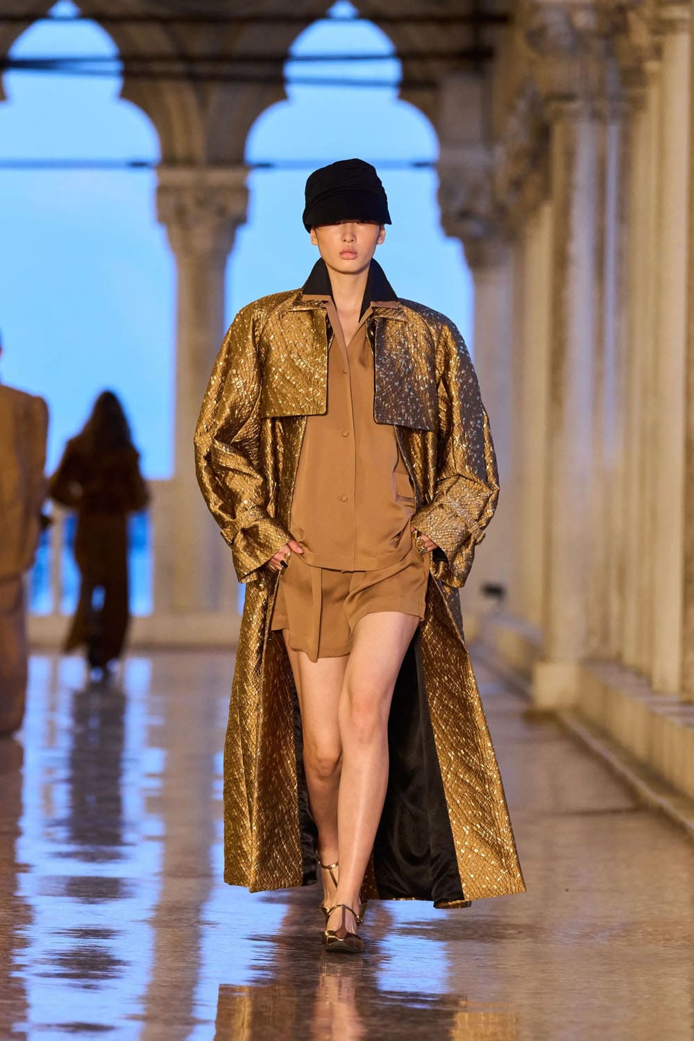 Max Mara Resort 2025 Runway Magazine (35)