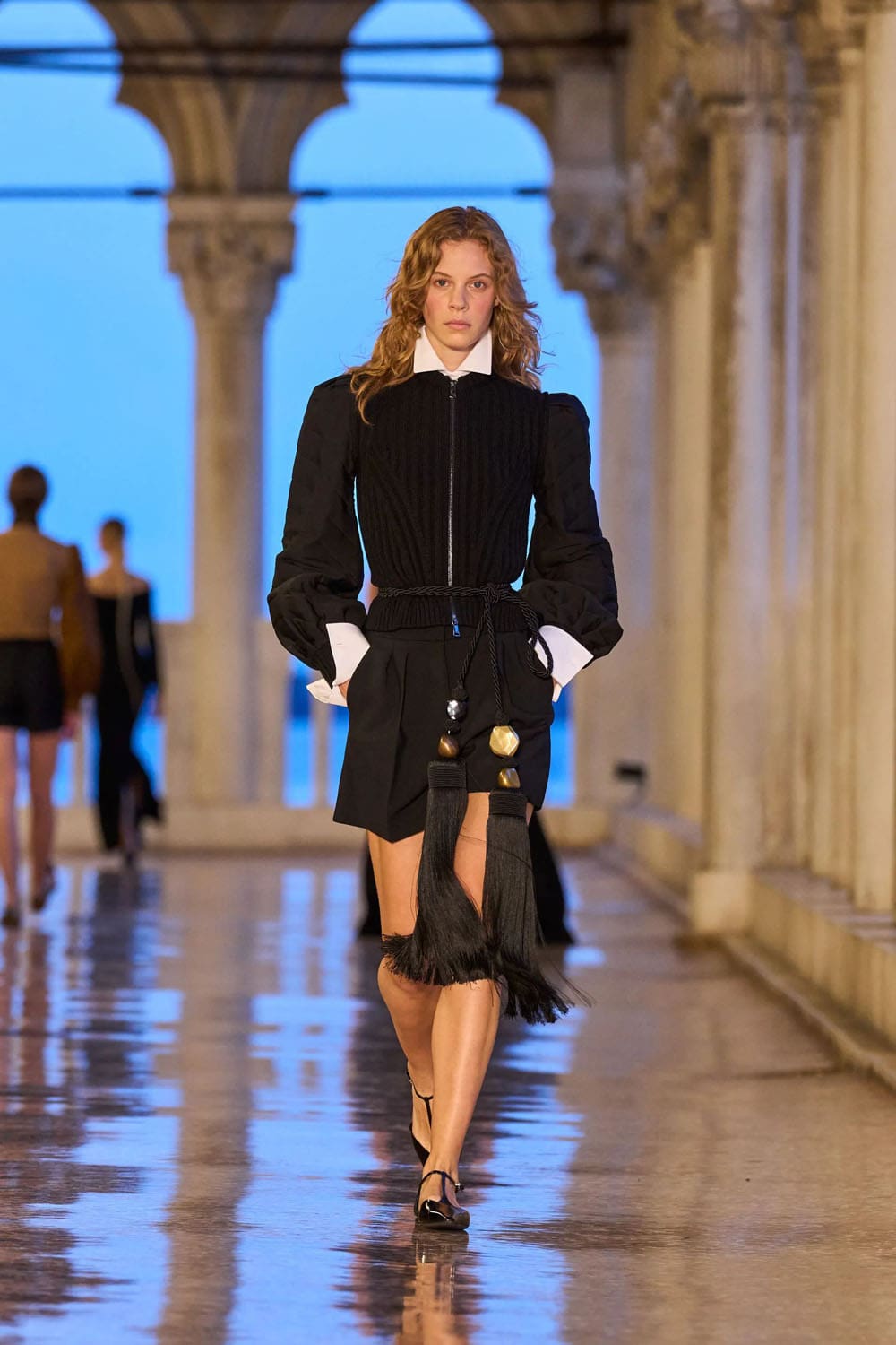 Max Mara Resort 2025 Runway Magazine (51)
