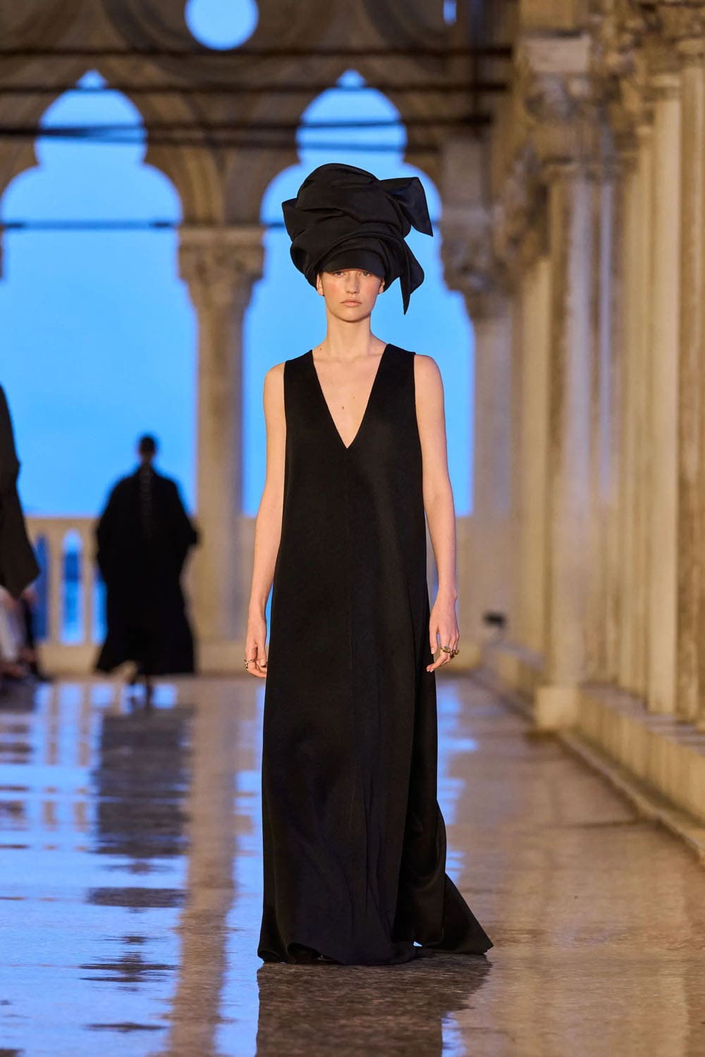 Max Mara Resort 2025 Runway Magazine (52)
