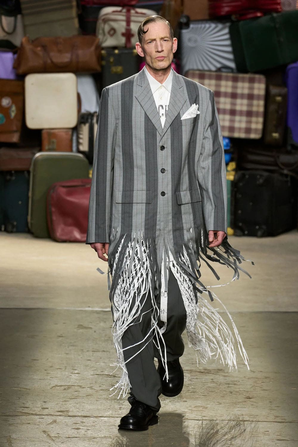 Moschino Printemps Été 2025 Runway Magazine (19)