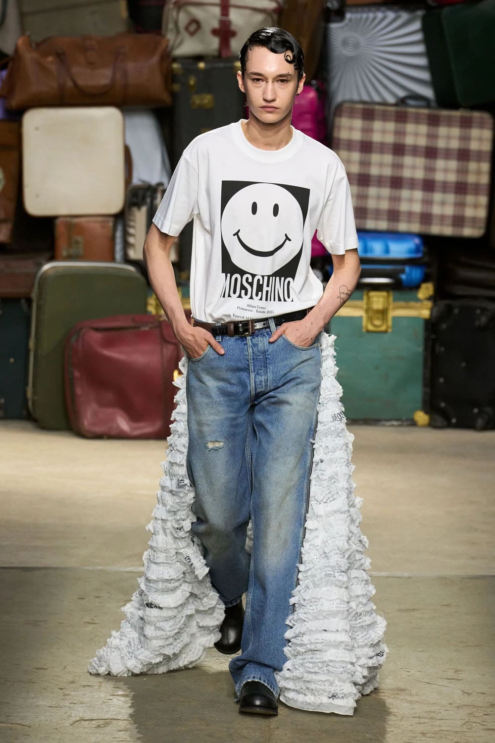 Moschino Printemps Été 2025 Runway Magazine (27)