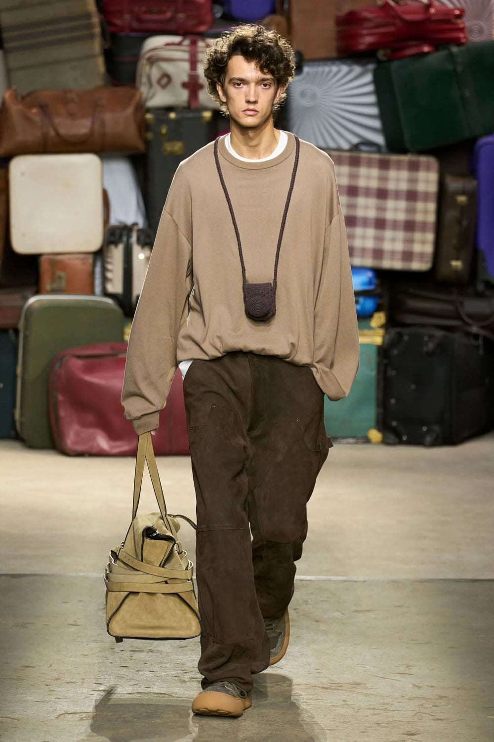 Moschino Printemps Été 2025 Runway Magazine (29)