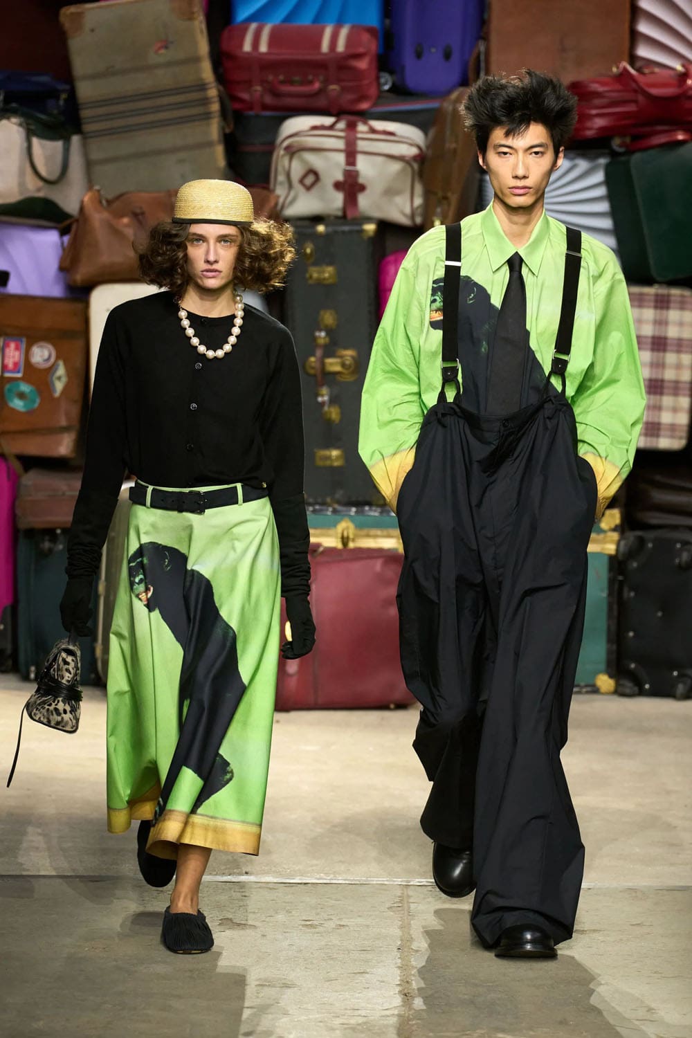 Moschino Printemps Été 2025 Runway Magazine (46)