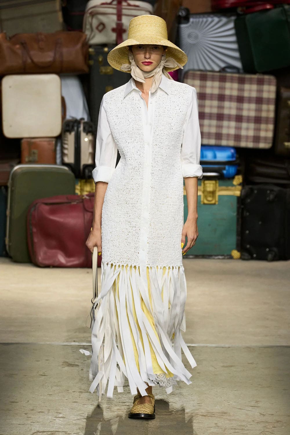 Moschino Printemps Été 2025 Runway Magazine (47)