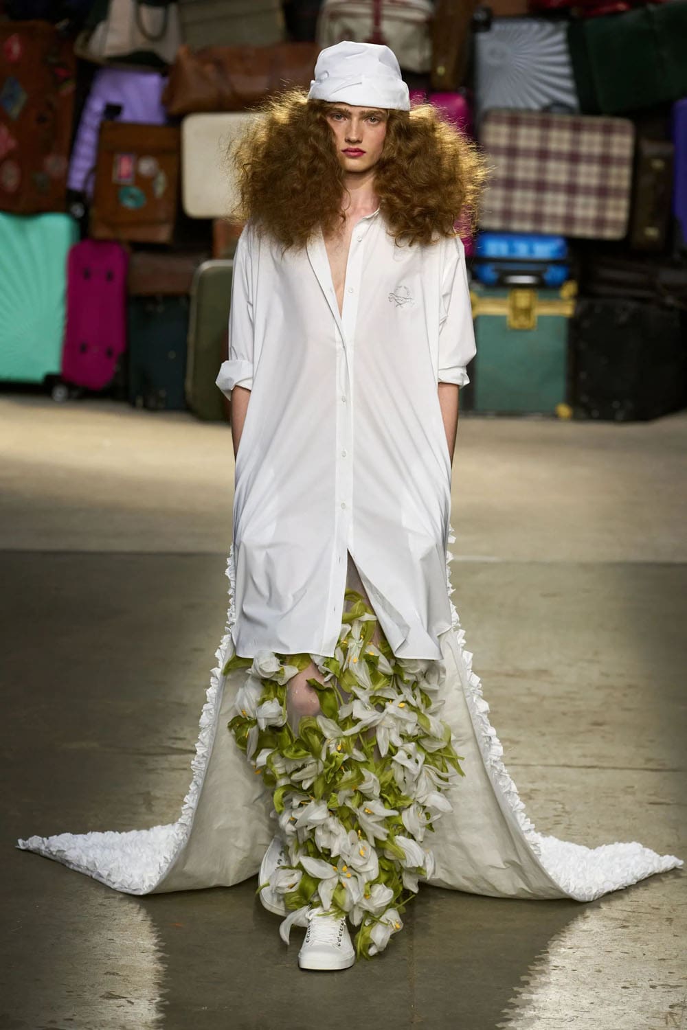Moschino Printemps Été 2025 Runway Magazine (57)