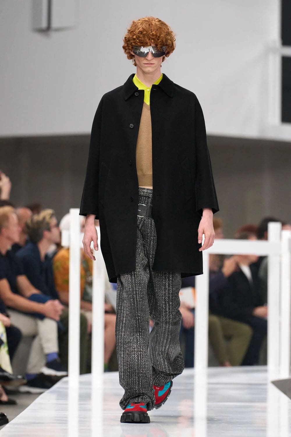 Prada Primavera Verano 2025 Moda masculina Runway Revista (10)