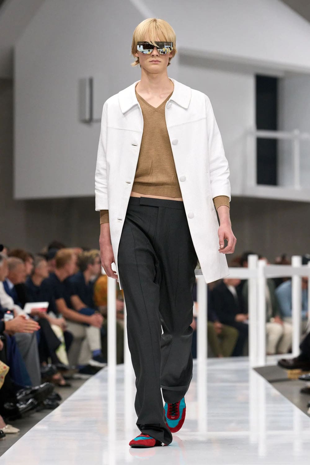 Prada Primavera Verano 2025 Moda masculina Runway Revista (13)