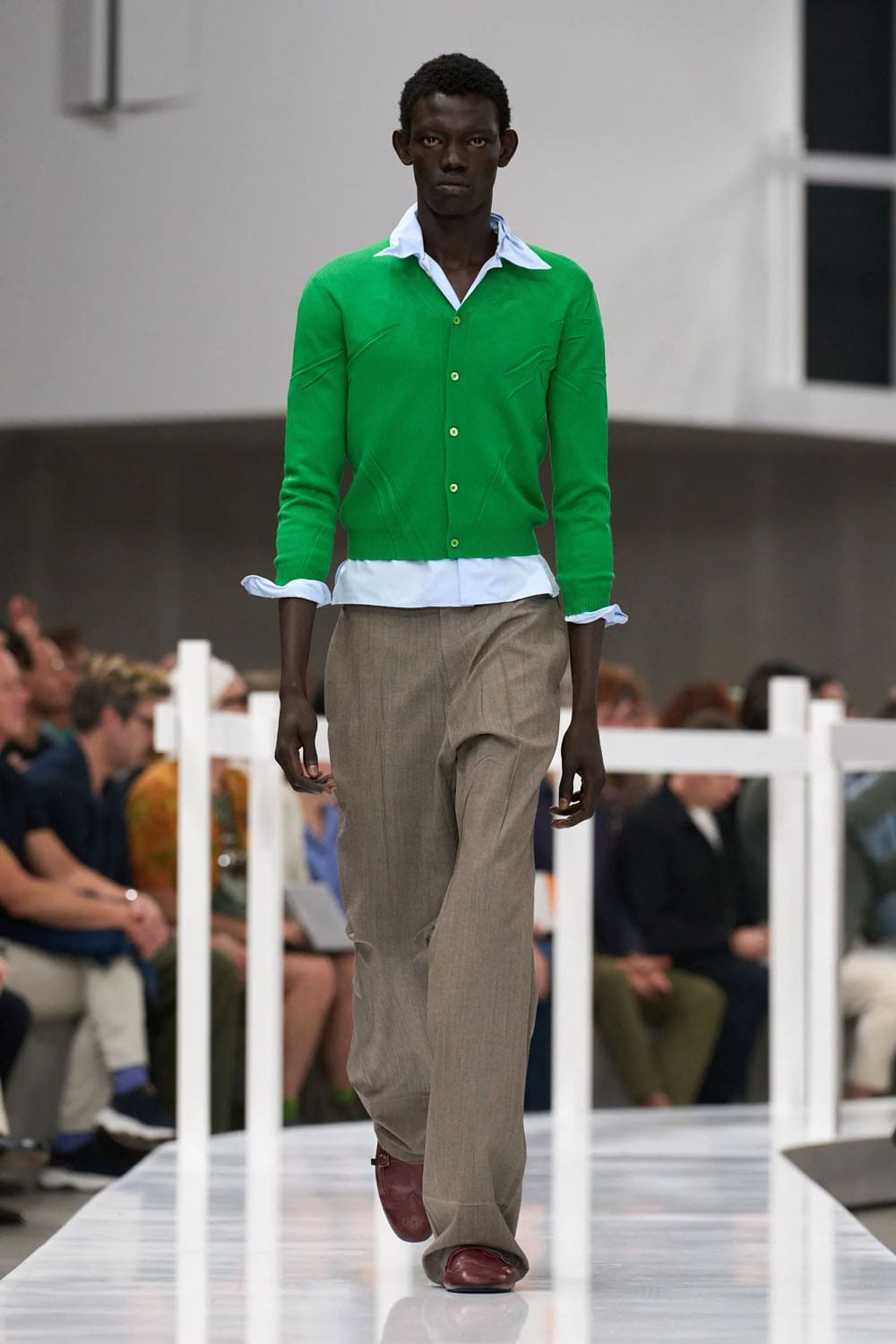 Prada Primavera Verano 2025 Moda masculina Runway Revista (2)