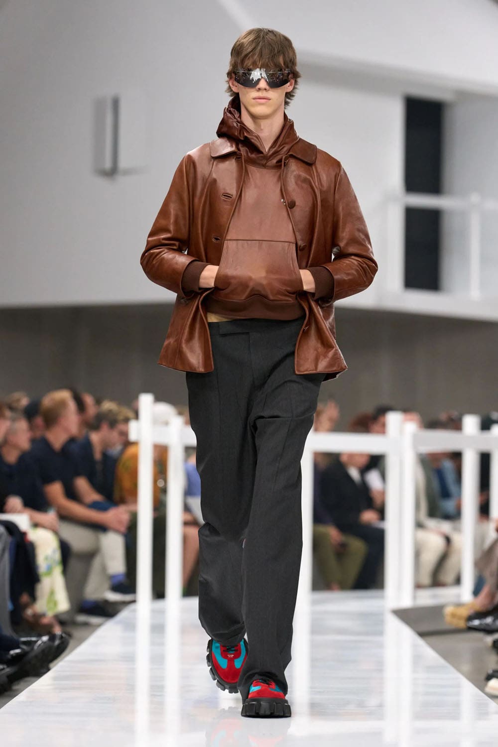 Prada Primavera Verano 2025 Moda masculina Runway Revista (27)