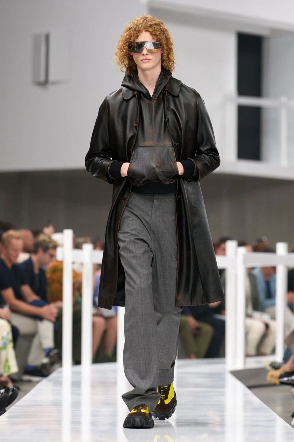 Prada Primavera Verano 2025 Moda masculina Runway Revista (28)