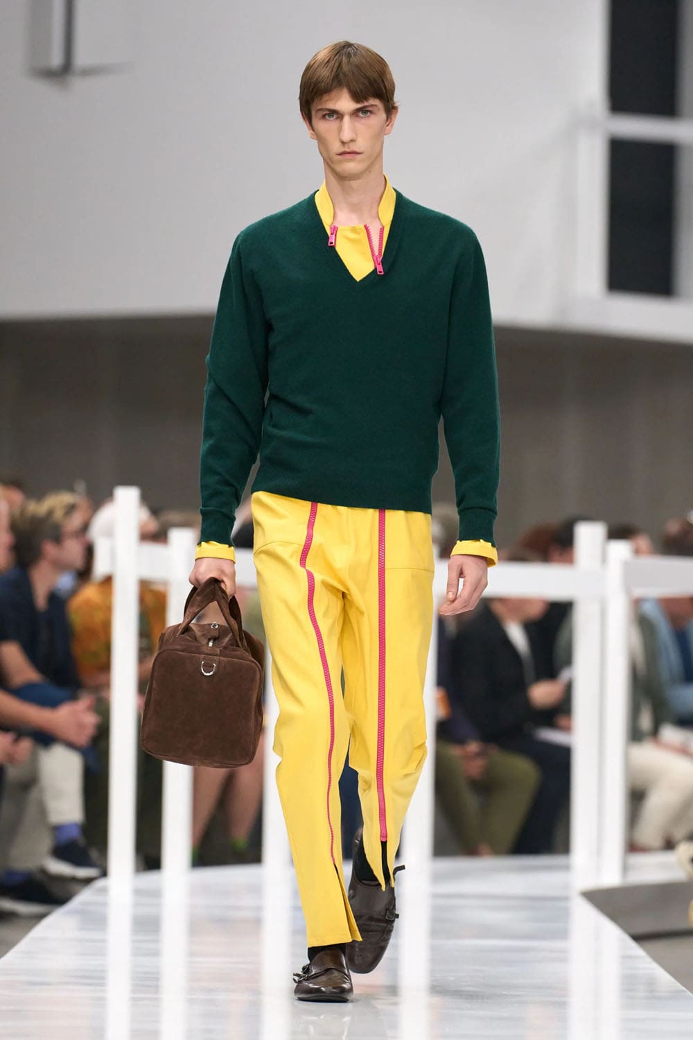 Prada Primavera Verano 2025 Moda masculina Runway Revista (39)