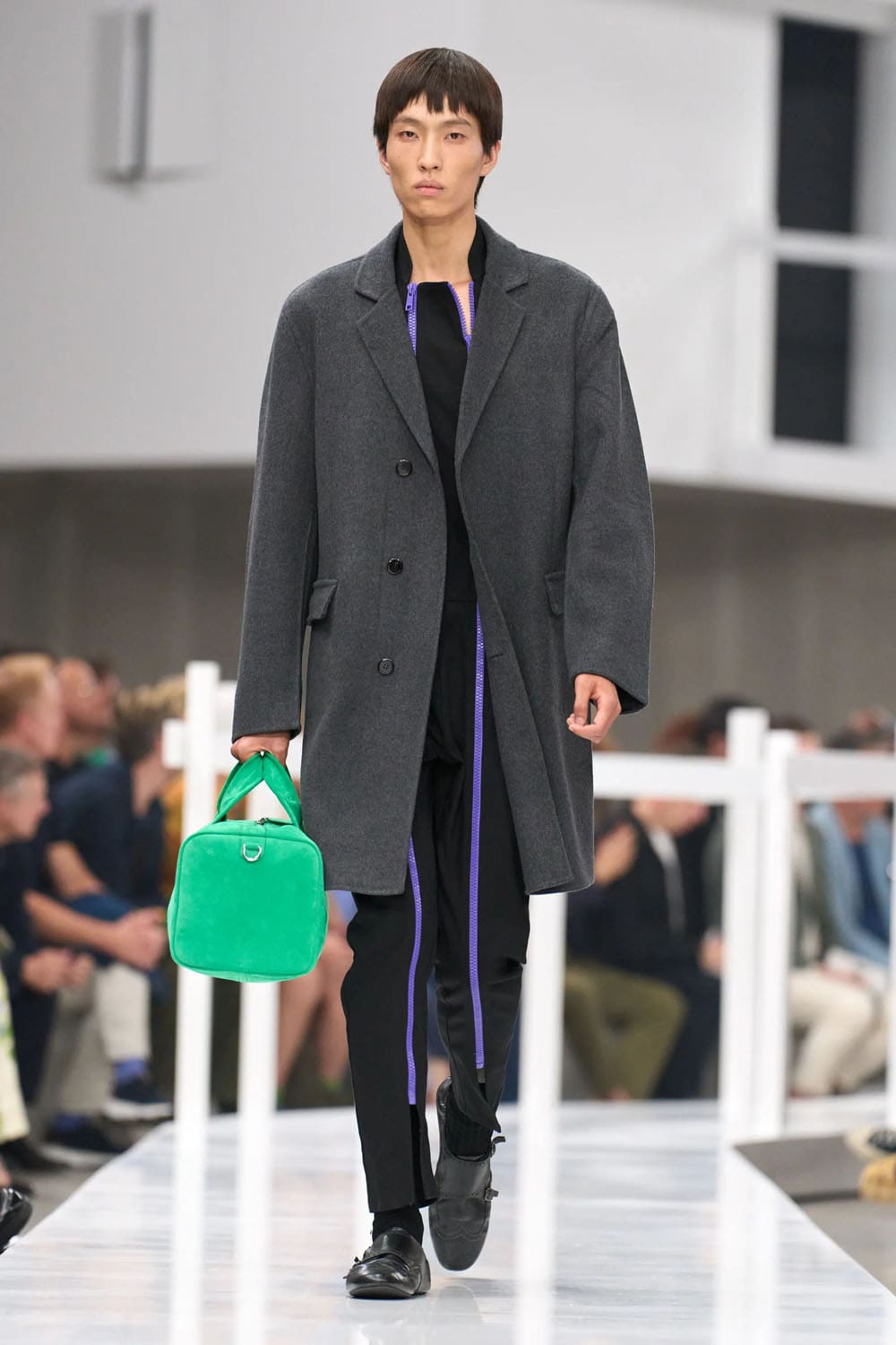Prada Primavera Verano 2025 Moda masculina Runway Revista (40)